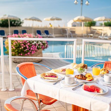 Hotel Condor Lido di Jesolo Bagian luar foto