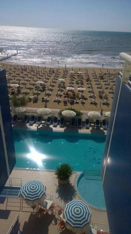 Hotel Condor Lido di Jesolo Bagian luar foto