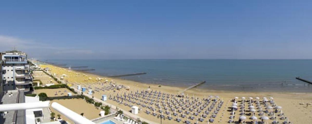 Hotel Condor Lido di Jesolo Bagian luar foto