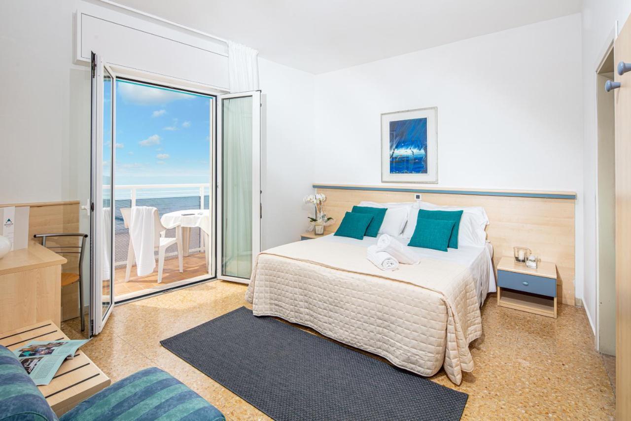 Hotel Condor Lido di Jesolo Bagian luar foto