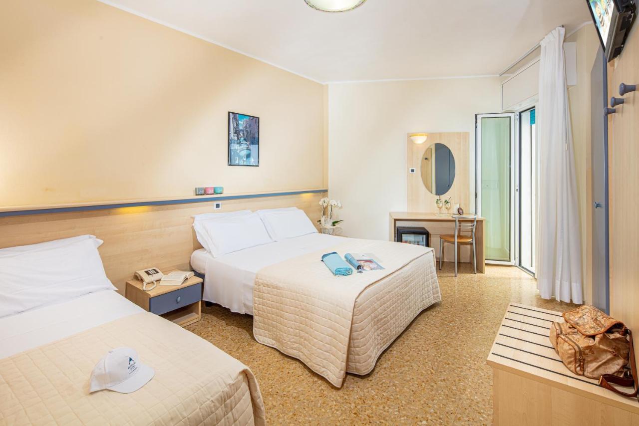Hotel Condor Lido di Jesolo Bagian luar foto