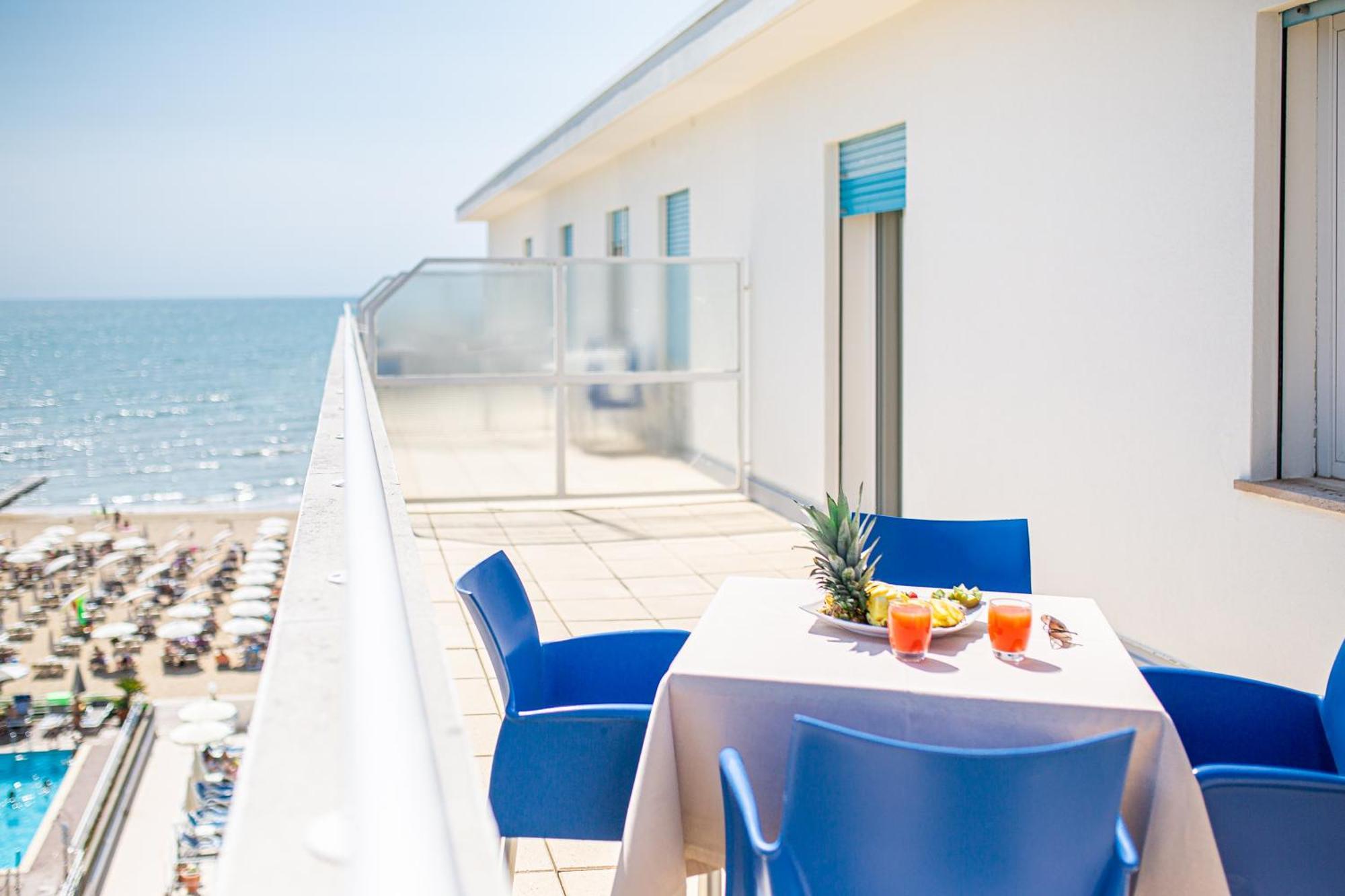 Hotel Condor Lido di Jesolo Bagian luar foto